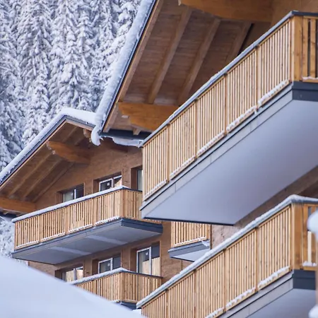 Attractive Penthouse With Balcony * Wagrain